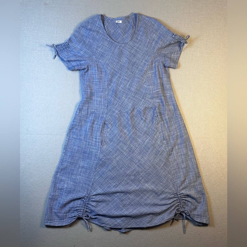 Elegant Blue Midi Dress with Ruched Details